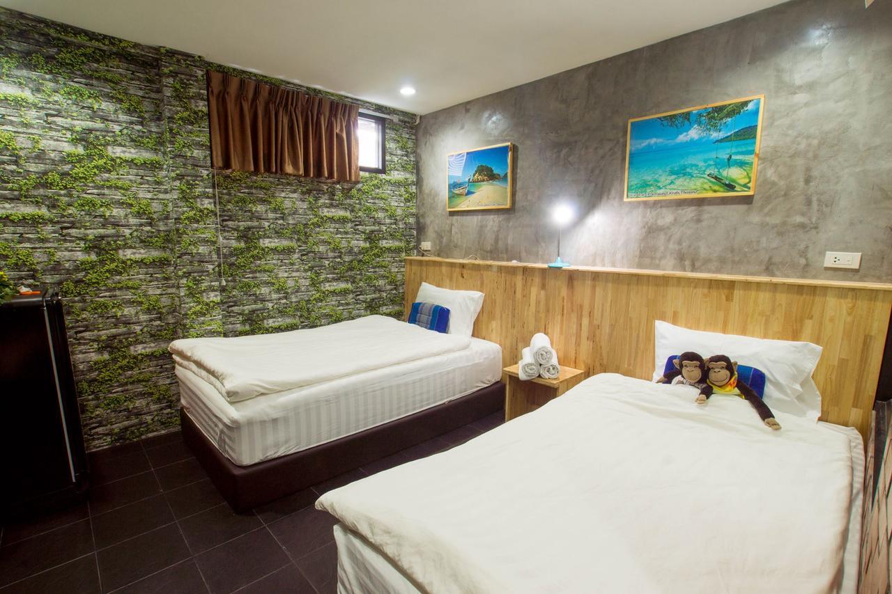 King Kong Hostel At Krabi By Eksteriør billede